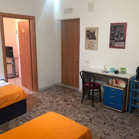 La Piccola Casa Del Cinema Hotel Giffoni Valle Piana Kültér fotó