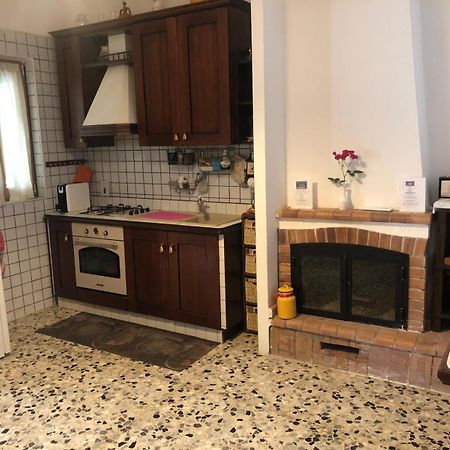 La Piccola Casa Del Cinema Hotel Giffoni Valle Piana Kültér fotó