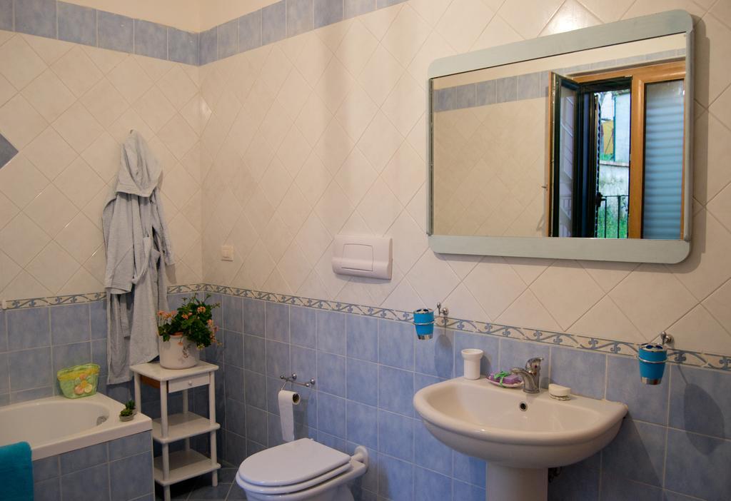 La Piccola Casa Del Cinema Hotel Giffoni Valle Piana Kültér fotó