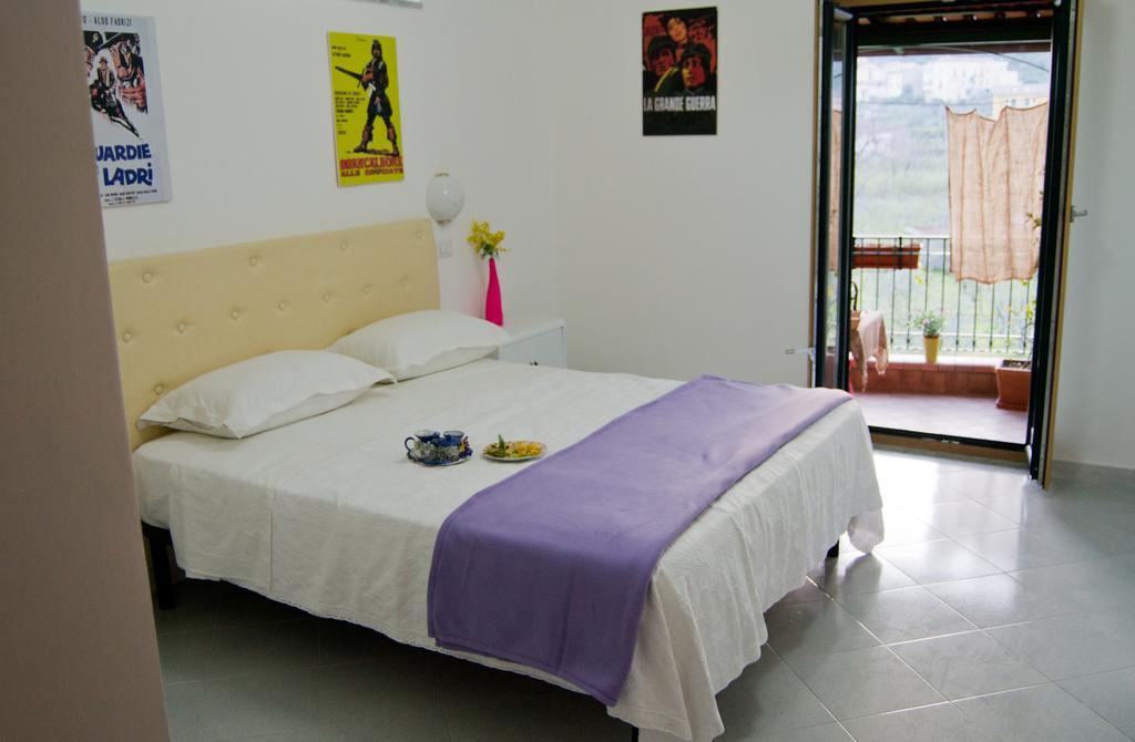 La Piccola Casa Del Cinema Hotel Giffoni Valle Piana Kültér fotó